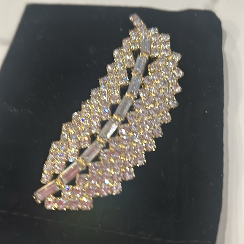 Vintage Feather Cubic Zirconia Brooch-Boutique - Picture 4 of 7